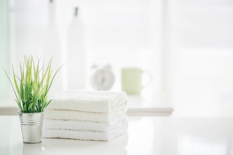 Because the bathroom is a smaller room it's really fun to decorate. Here are a few tips to help you decorate a bathroom.
