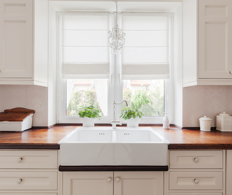 You are going to need these Deep Cleaning tips to get your house ready for holiday guests. Hopefully you can find some time to relax!