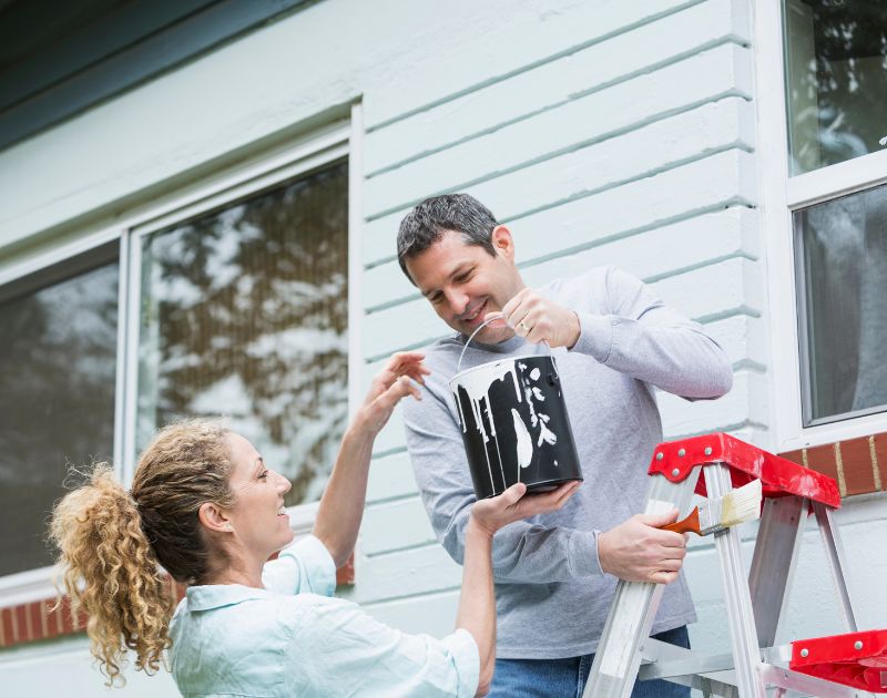 Want to know How To Paint A House Exterior? Take the stress out of painting, with these tips. It can be an enjoyable experience!
