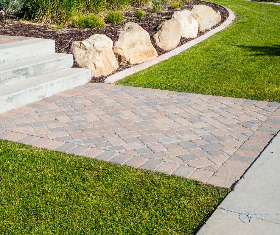 Do you have bare dirt that you want to cover up on a budget? We can help you with our 12 Cheap Ways to Cover Dirt in Your Backyard!