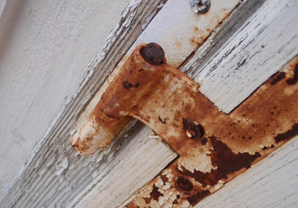 Learn how to remove rust on metal fixtures to restore strength and beauty. Check out this blog posts about how to remove rust.